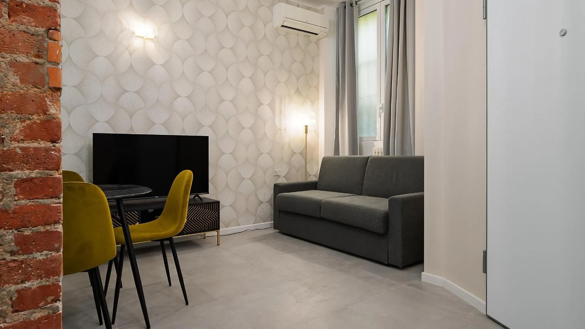Classbnb - Two Designer Lofts On The Lower Ground Floor Milan