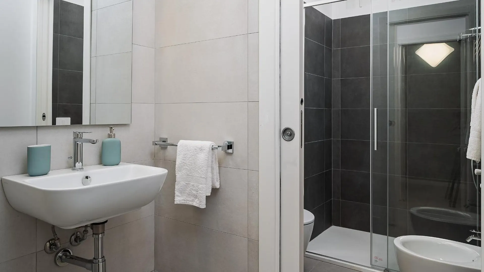 Daire Classbnb - Two Designer Lofts On The Lower Ground Floor Milano